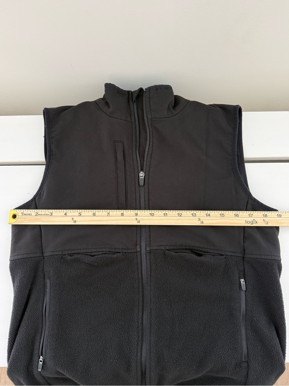 FIGS On-Shift Fleece Vest Black Full Zip Medical Scrub Jacket Womens M - Picture 6 of 7